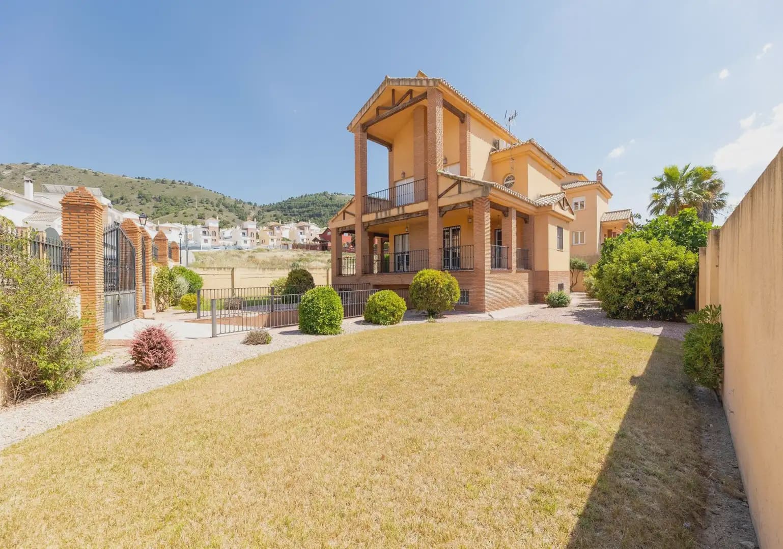 5 camera da letto Villa in vendita in Dilar con piscina garage - 390.000 € (Rif: 9912231)