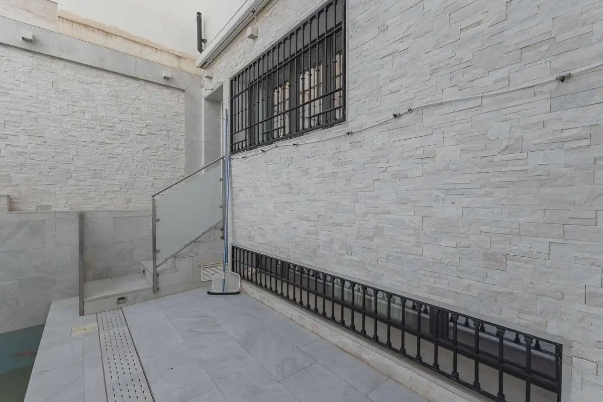 Casa de 5 habitaciones en Granada ciudad en venta con piscina garaje - 1.495.000 € (Ref: 9914983)