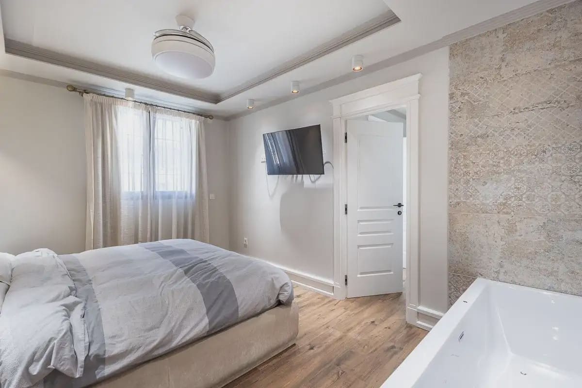 Casa de 5 habitaciones en Granada ciudad en venta con piscina garaje - 1.495.000 € (Ref: 9914983)