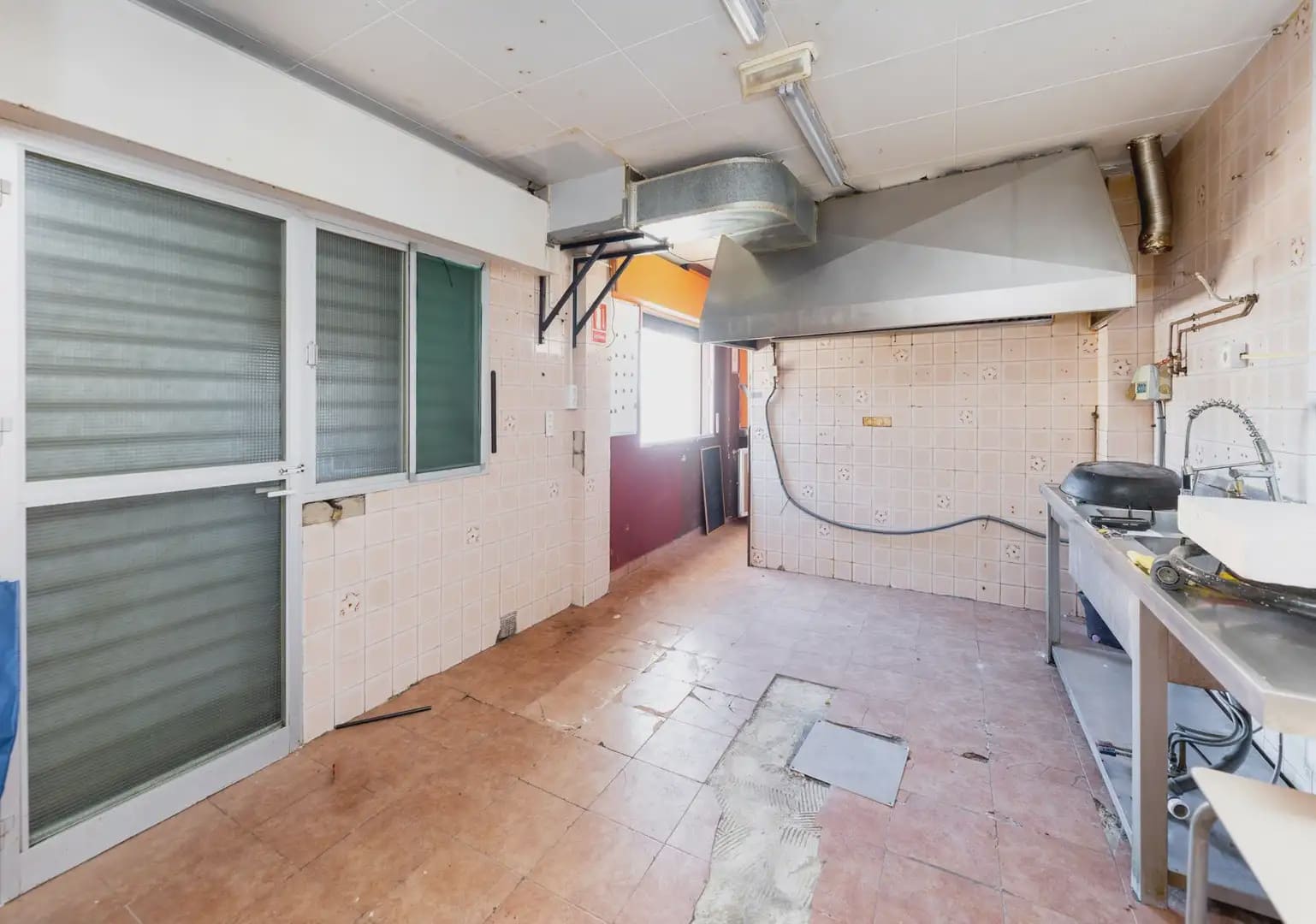 Restaurant/Bar til salg i Monachil - € 299.900 (Ref: 9914985)