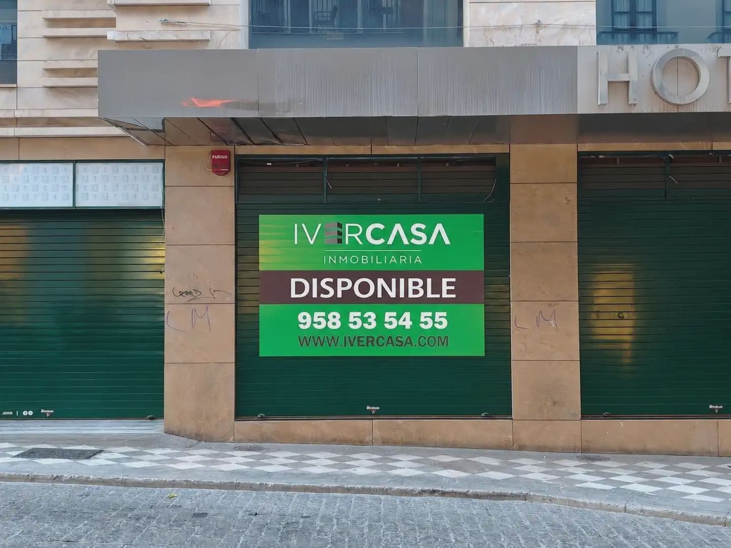 Kommersiell til leie i Granada by - € 8 500 (Ref: 9915072)