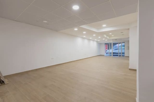 Erhverv til salg i Centro - Sagrario, Granada by - € 165.000 (Ref: 9915075)
