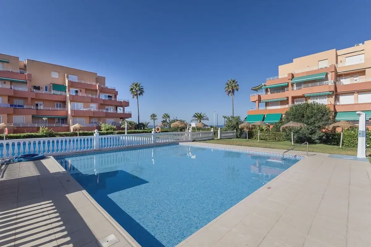 3 sypialnia Apartament na sprzedaż w Salobrena z basenem - 273 000 € (Ref: 9915076)