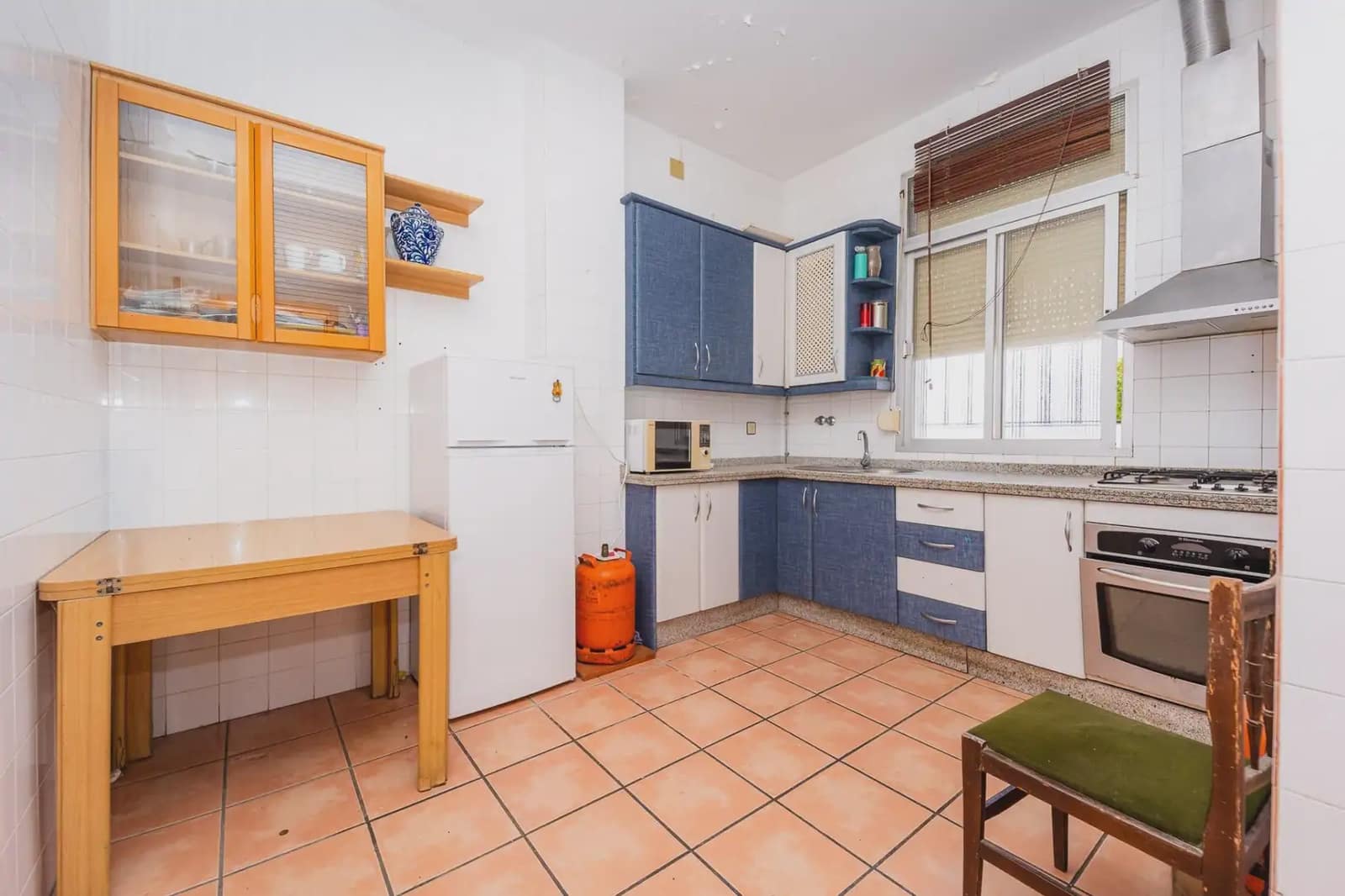 Commercial for sale in Salobrena with pool - € 299,500 (Ref: 9919073)