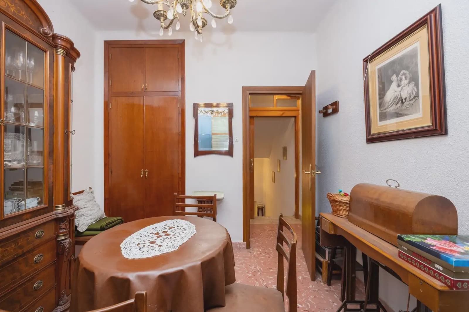 6 bedroom Townhouse for sale in Santa Fe - € 160,000 (Ref: 9921165)
