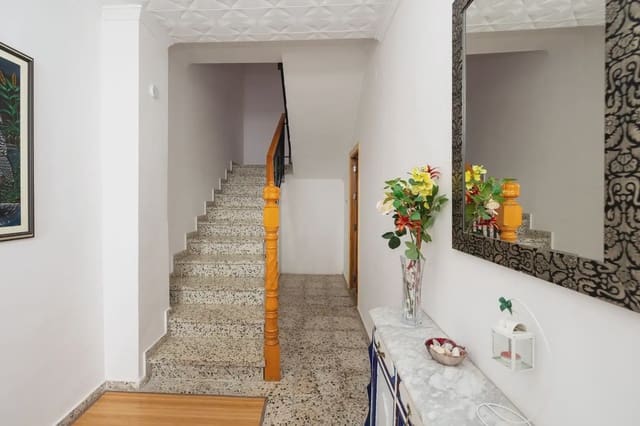 4 soveværelse Byhus til salg i Zaidin, Granada by med garage - € 300.000 (Ref: 9921166)