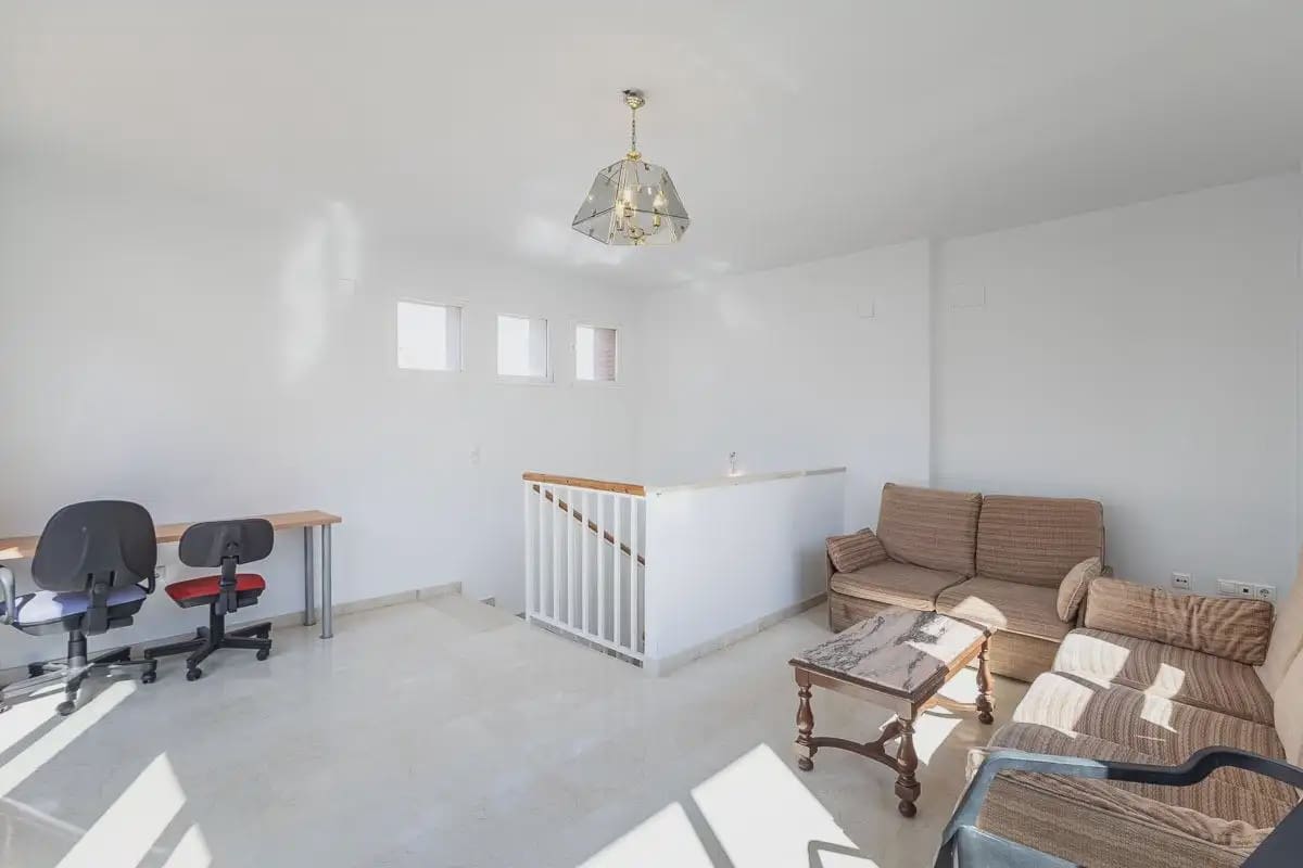 4 camera da letto Villa in vendita in Huetor Vega con piscina garage - 650.000 € (Rif: 9921167)
