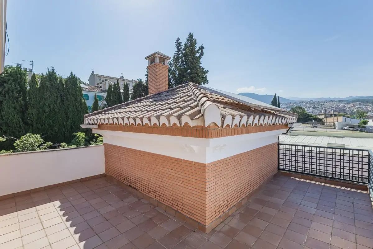 4 camera da letto Villa in vendita in Huetor Vega con piscina garage - 650.000 € (Rif: 9921167)