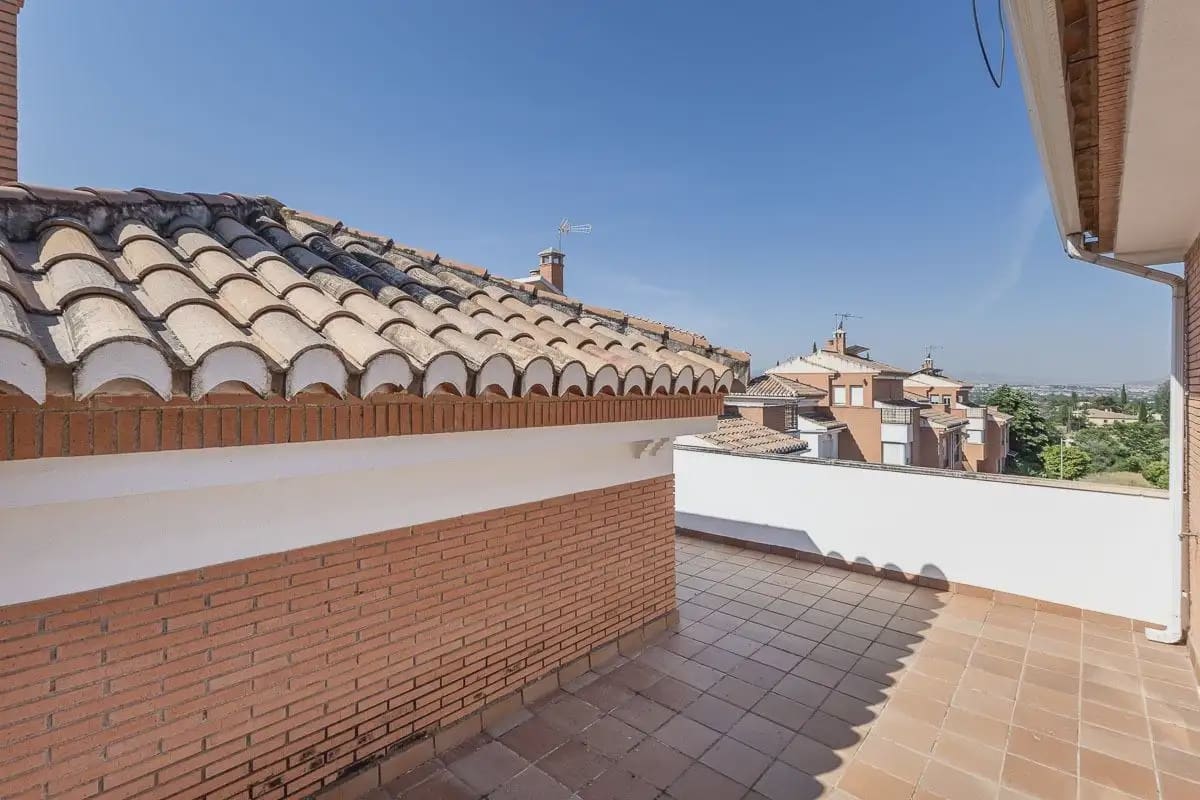 4 camera da letto Villa in vendita in Huetor Vega con piscina garage - 650.000 € (Rif: 9921167)