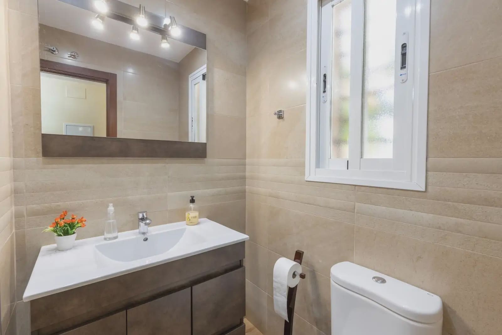 4 bedroom Townhouse for sale in Armilla with garage - € 365,000 (Ref: 9922689)