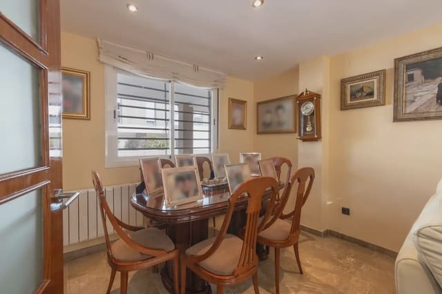 4 sypialnia Dom na sprzedaż w Armilla z garażem - 365 000 € (Ref: 9922689)