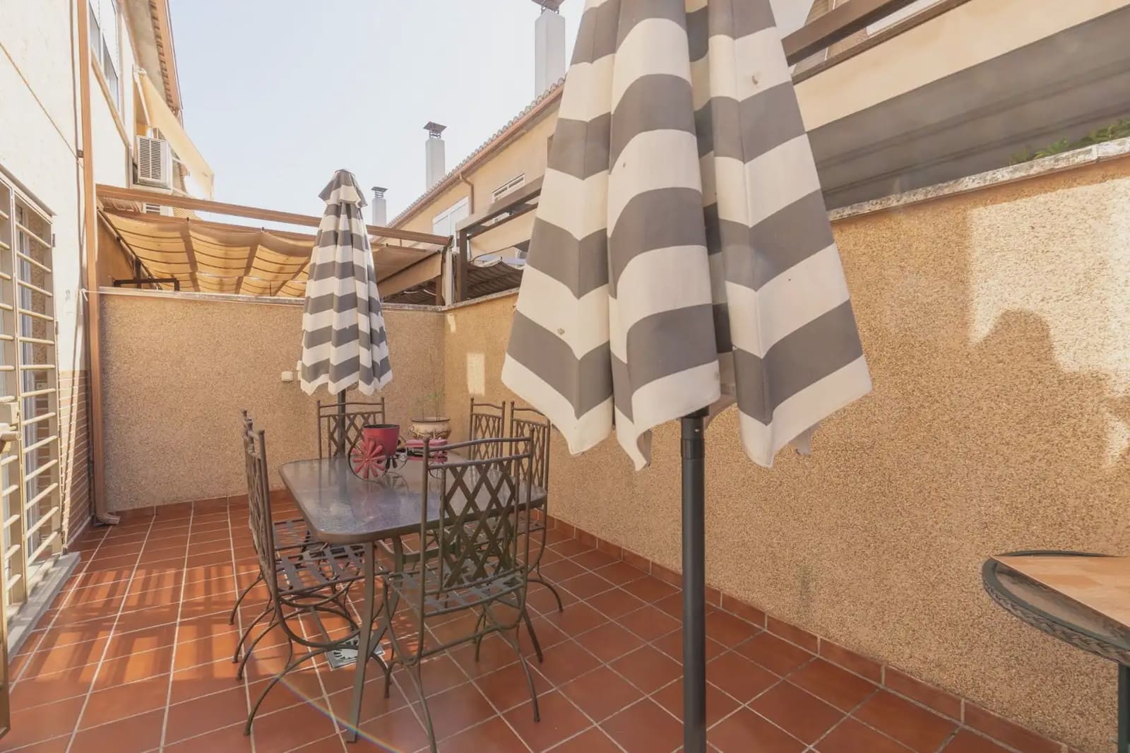 4 bedroom Townhouse for sale in Armilla with garage - € 365,000 (Ref: 9922689)