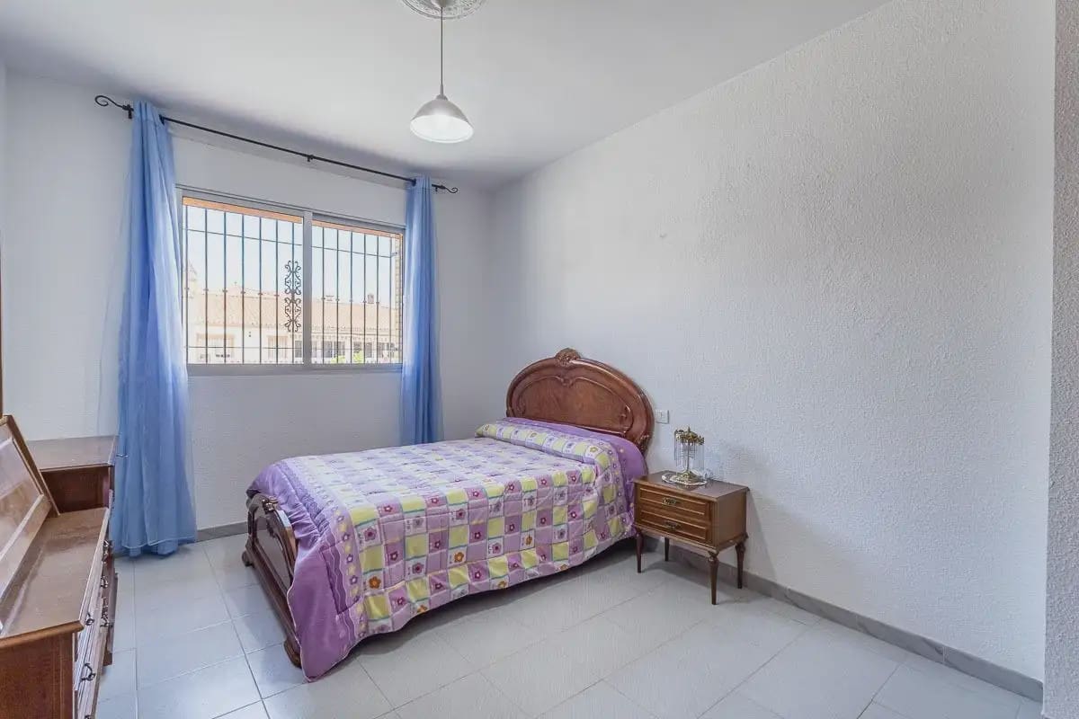 4 bedroom Townhouse for sale in Lachar with garage - € 239,000 (Ref: 9922825)
