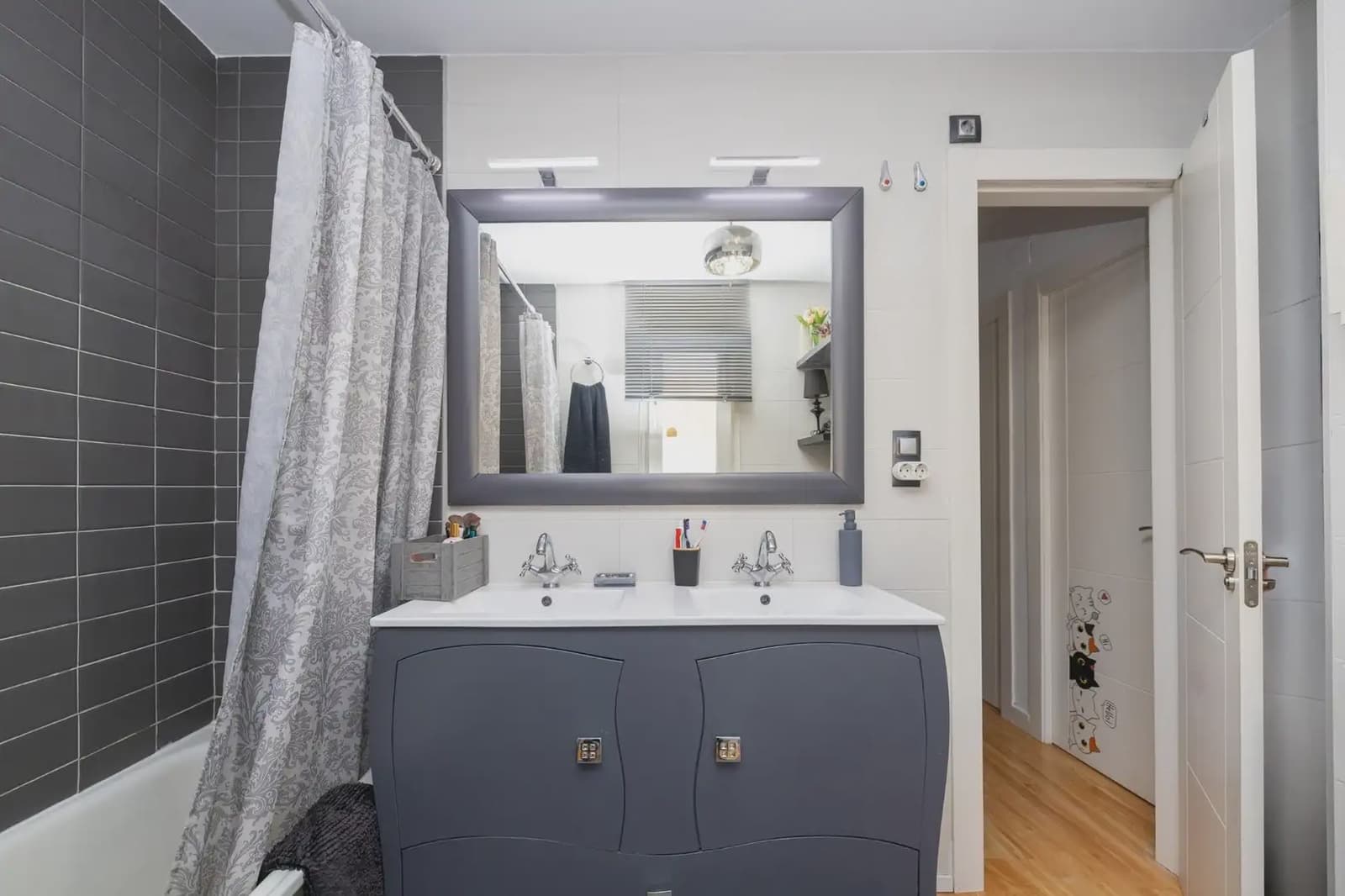 3 soveværelse Byhus til salg i Granada by med garage - € 319.000 (Ref: 9922867)