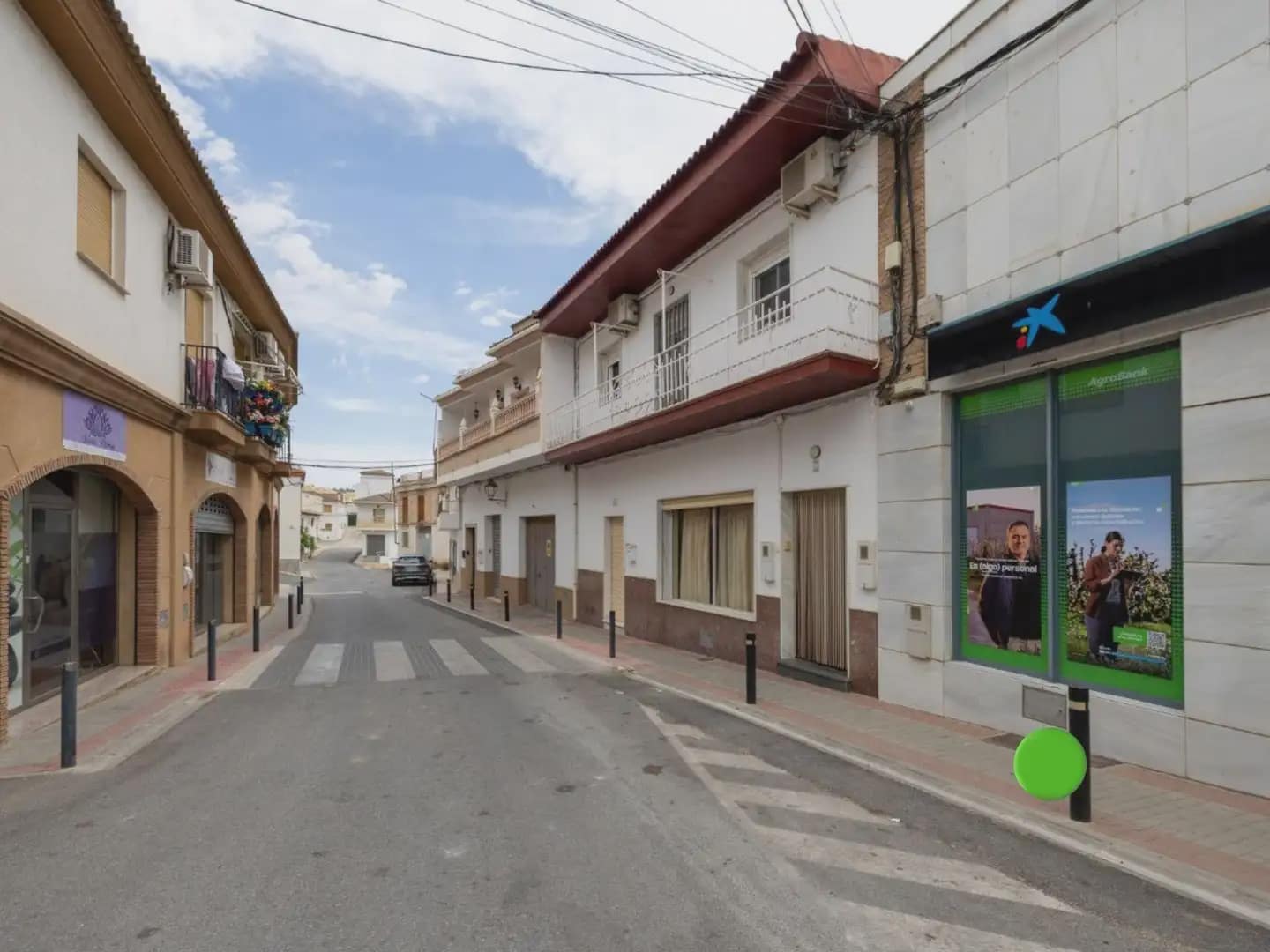 7 bedroom Townhouse for sale in Moraleda de Zafayona with garage - € 219,999 (Ref: 9923034)