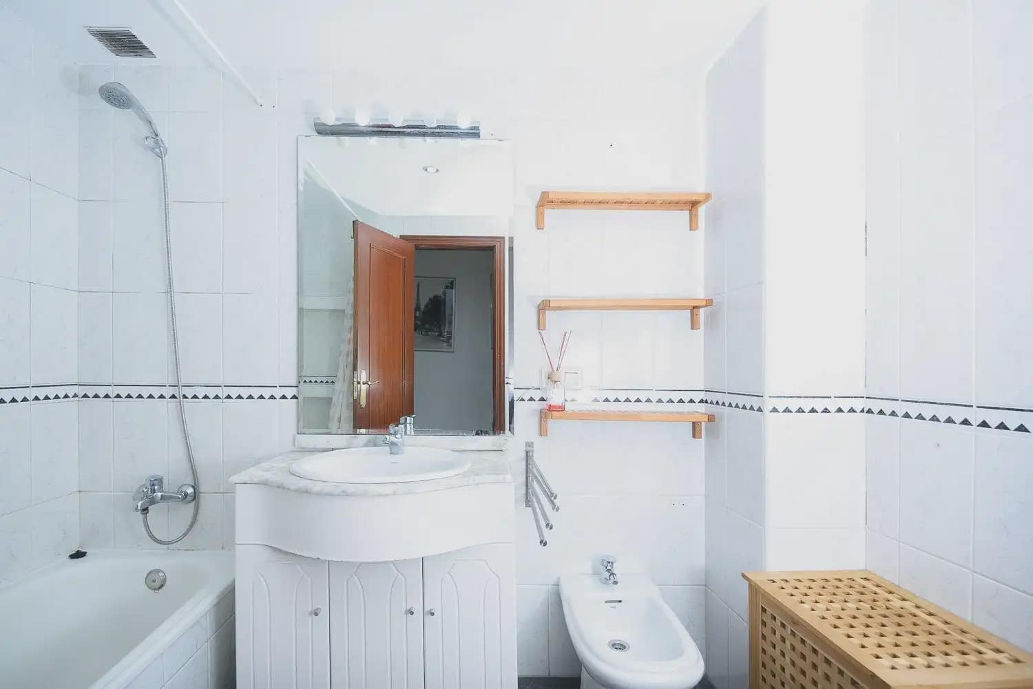 2 soveværelse Lejlighed til salg i Granada by med garage - € 270.000 (Ref: 9923071)