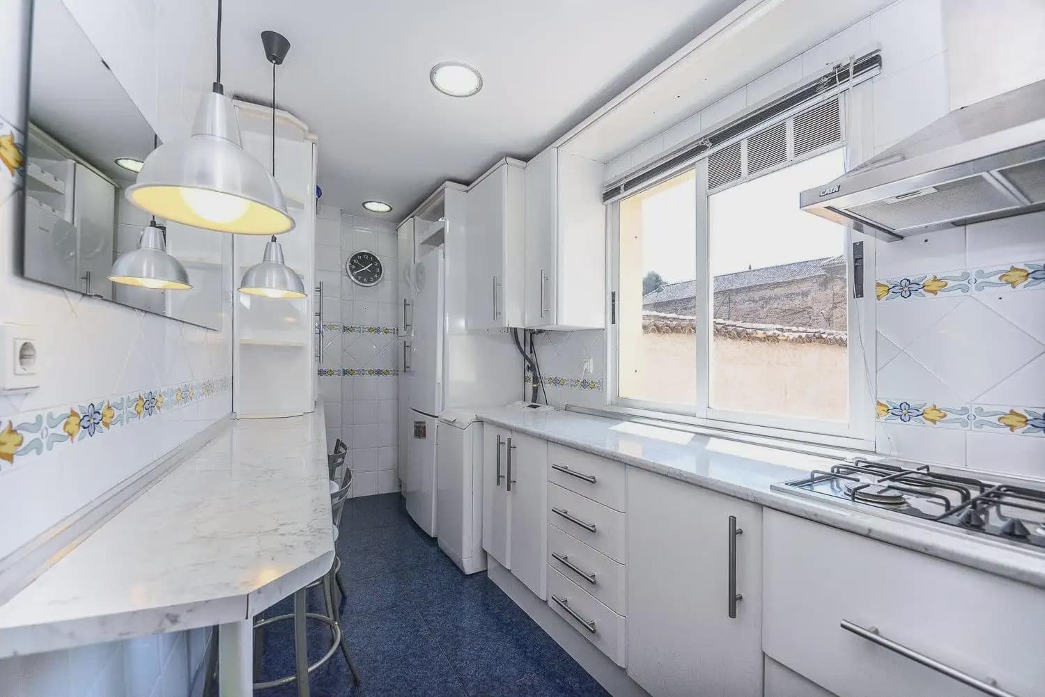 2 soveværelse Lejlighed til salg i Granada by med garage - € 270.000 (Ref: 9923071)