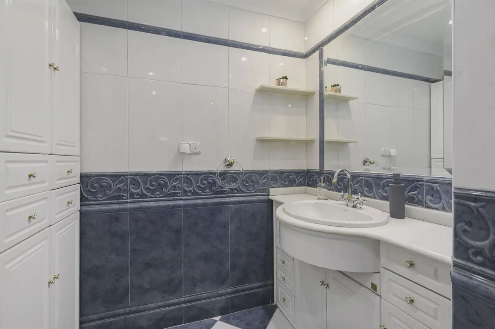 3 soveværelse Lejlighed til salg i Granada by - € 370.000 (Ref: 9924913)