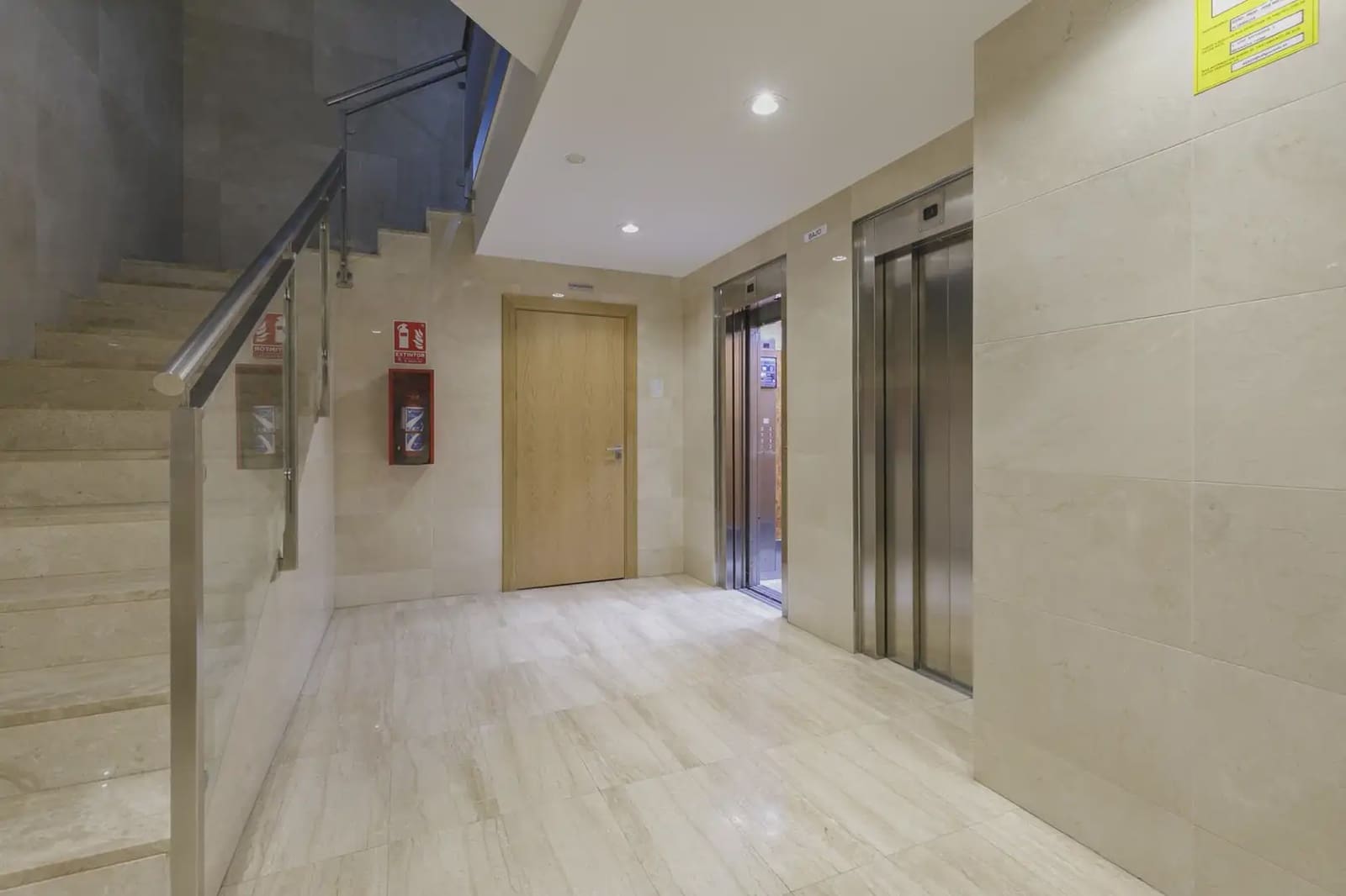 3 soveværelse Lejlighed til salg i Granada by - € 370.000 (Ref: 9924913)