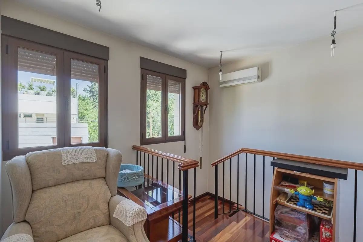 5 soveværelse Villa til salg i Granada by med garage - € 750.000 (Ref: 9924915)