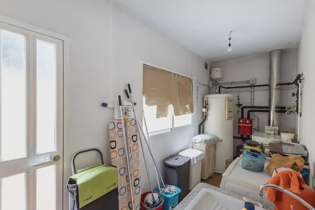 5 soveværelse Villa til salg i Granada by med garage - € 750.000 (Ref: 9924915)