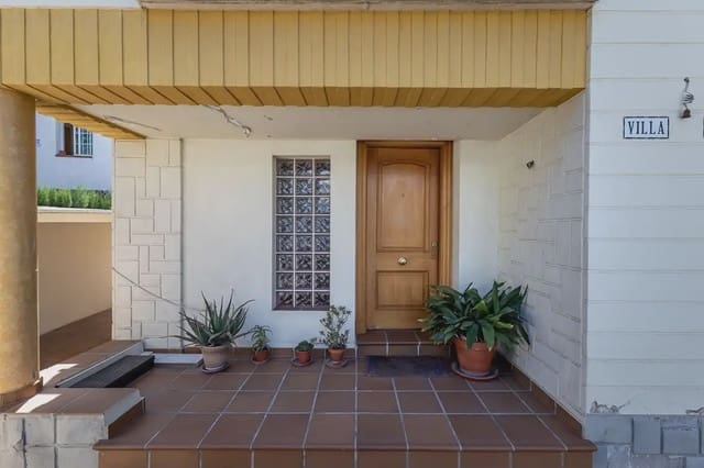 5 soveværelse Villa til salg i Cervantes, Granada by med garage - € 750.000 (Ref: 9924915)