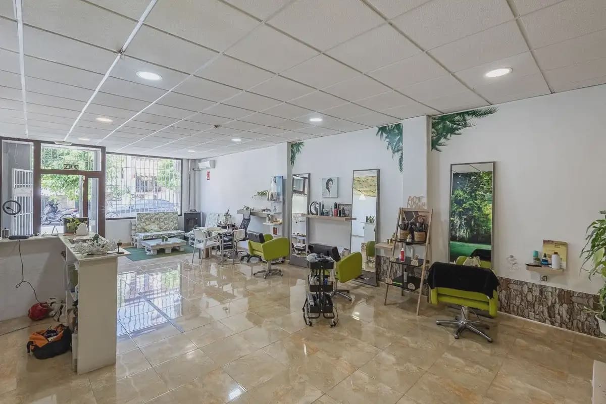 Kommersiell til salgs i Las Gabias - € 75 000 (Ref: 9925218)