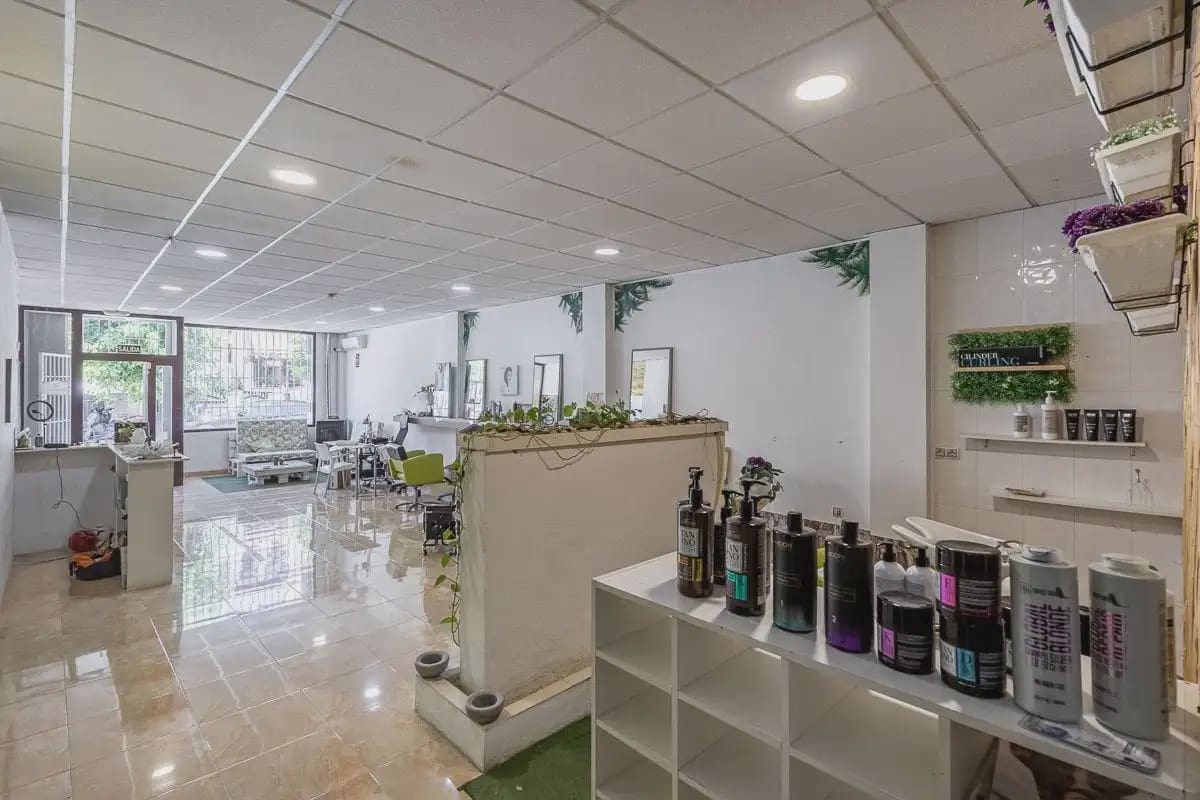 Kommersiell til salgs i Las Gabias - € 75 000 (Ref: 9925218)