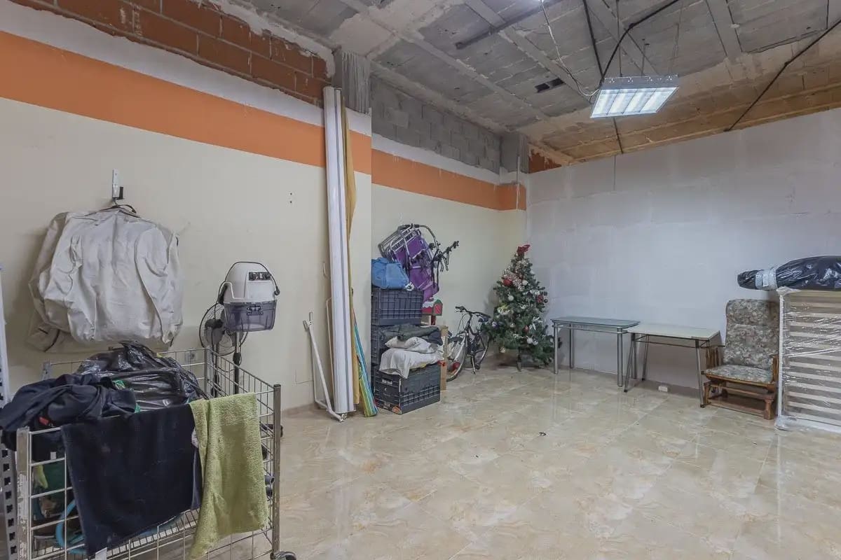 Kommersiell til salgs i Las Gabias - € 75 000 (Ref: 9925218)