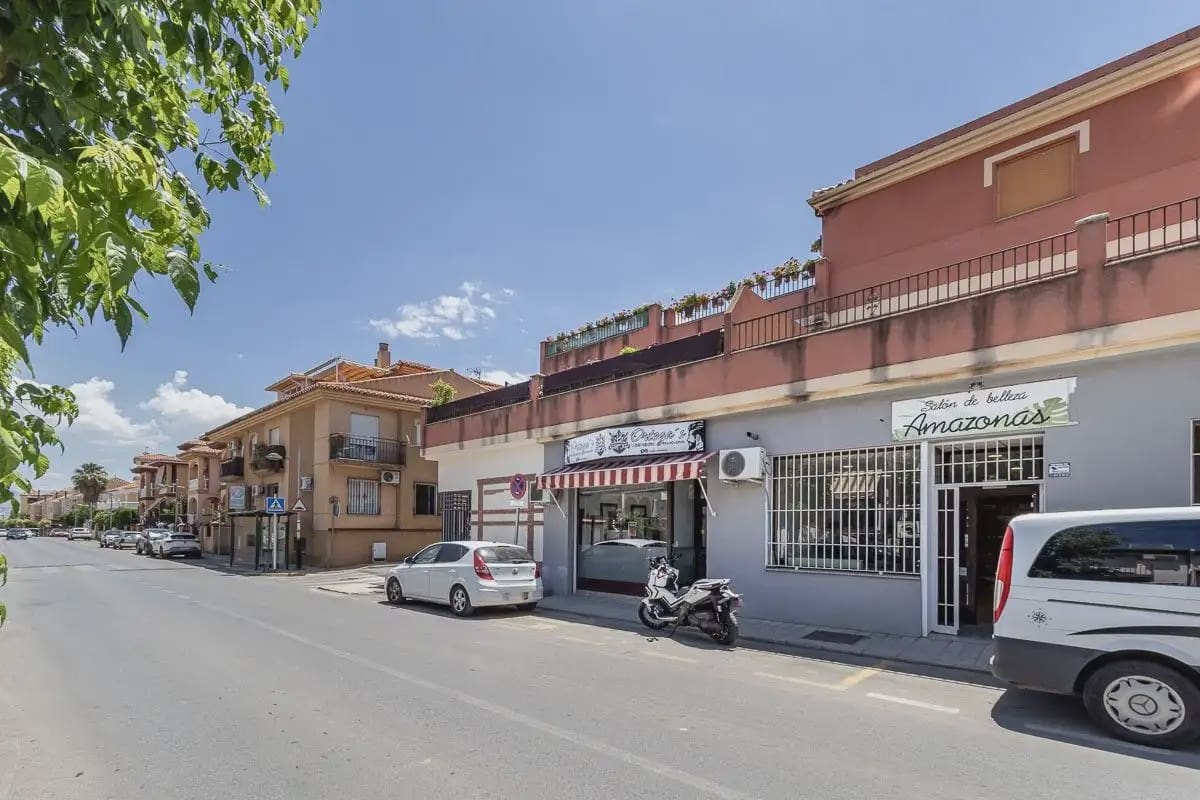 Kommersiell til salgs i Las Gabias - € 75 000 (Ref: 9925218)