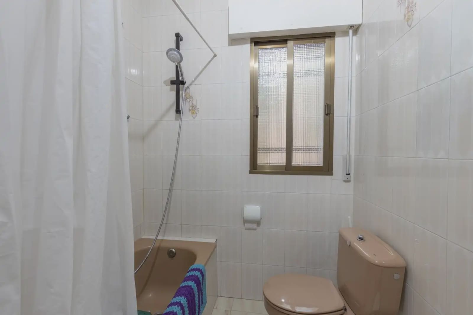 5 bedroom Villa for sale in Gojar with pool garage - € 445,000 (Ref: 9925220)