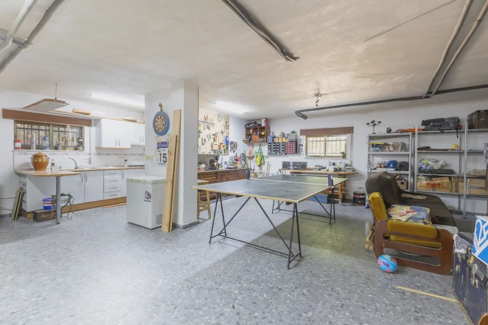 5 bedroom Villa for sale in Gojar with pool garage - € 445,000 (Ref: 9925220)