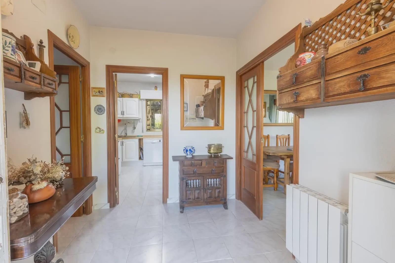 5 bedroom Villa for sale in Gojar with pool garage - € 445,000 (Ref: 9925220)