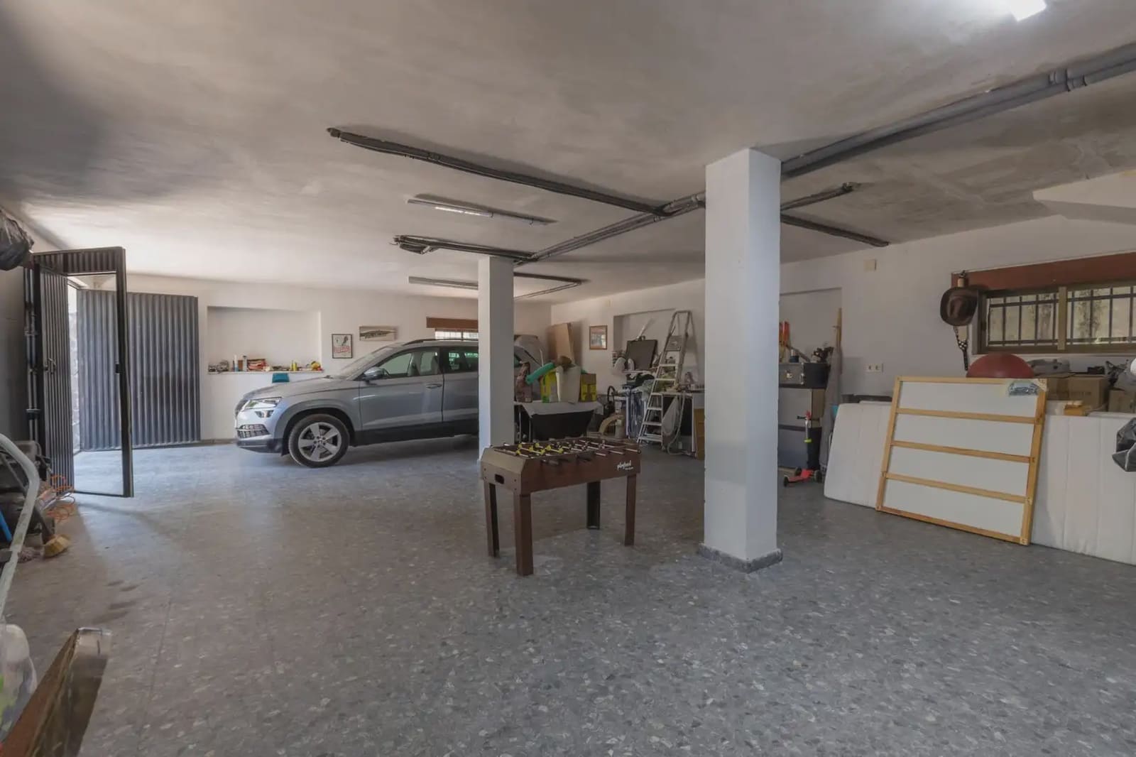 5 bedroom Villa for sale in Gojar with pool garage - € 445,000 (Ref: 9925220)