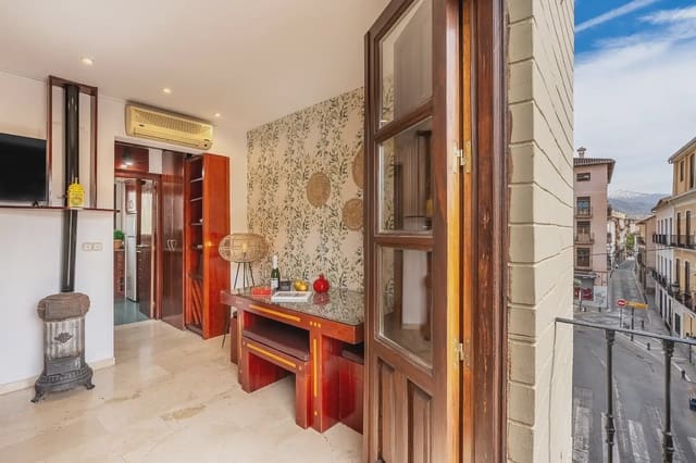 3 soveværelse Lejlighed til salg i San Matías - Realejo, Granada by - € 260.000 (Ref: 9928048)