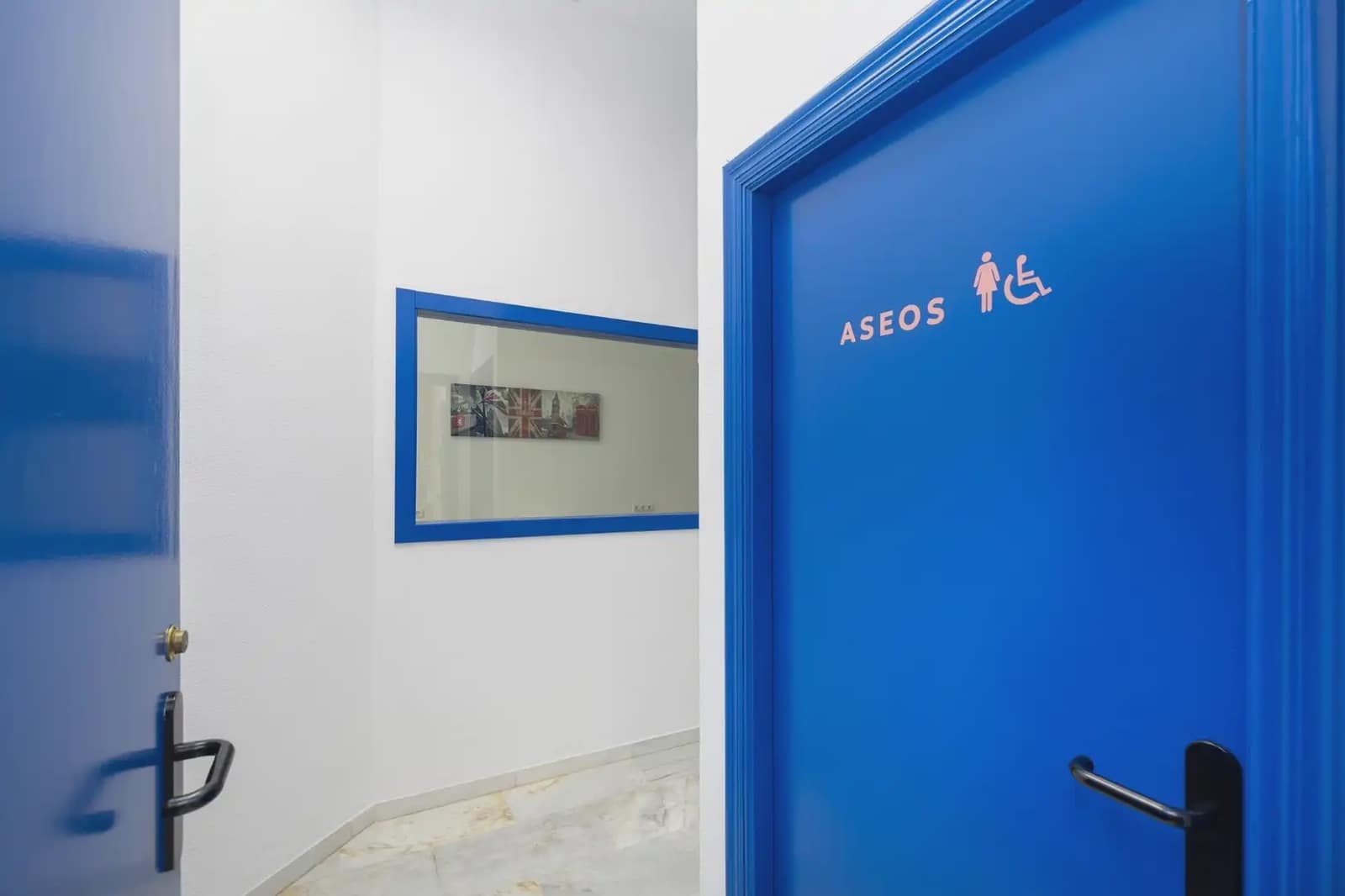 Gewerbe zu verkaufen in Granada Stadt - 295.000 € (Ref: 9928049)