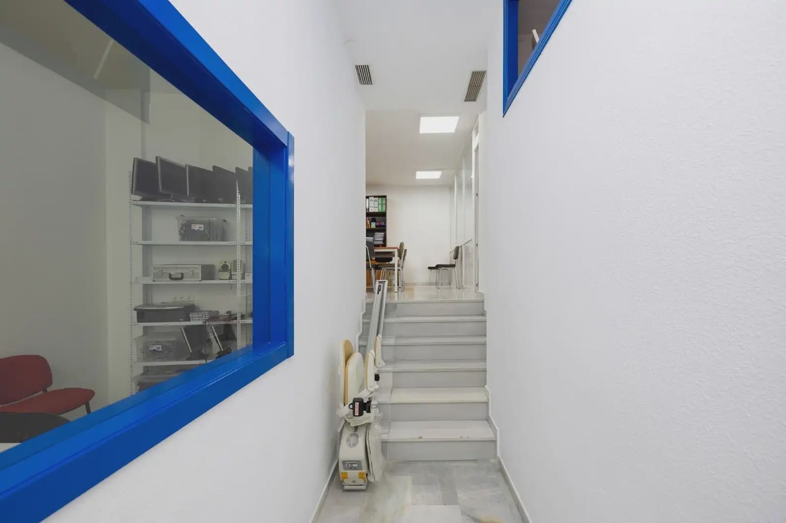 Gewerbe zu verkaufen in Granada Stadt - 295.000 € (Ref: 9928049)