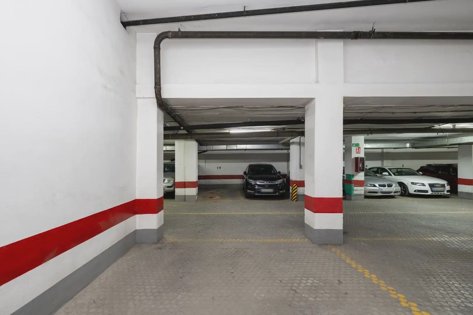 Garage for sale in Granada city - € 40,000 (Ref: 9928314)
