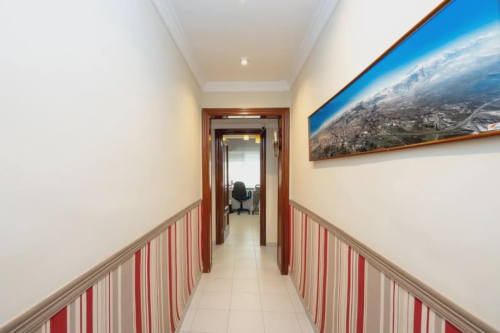 Piso de 4 habitaciones en Granada ciudad en venta - 320.000 € (Ref: 9928537)