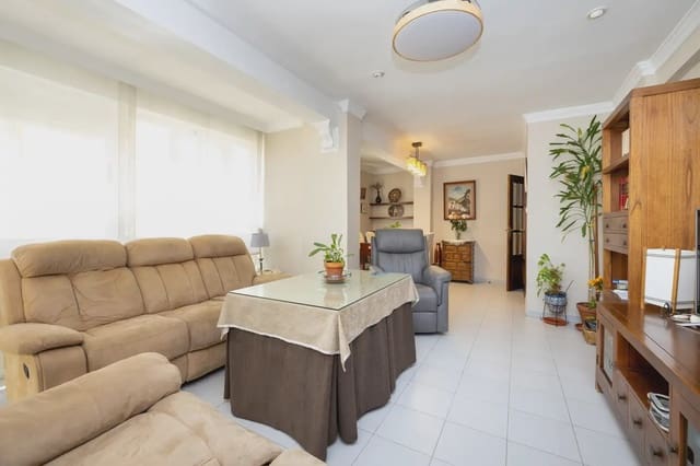 Piso de 4 habitaciones en San Matías - Realejo, Granada ciudad en venta - 320.000 € (Ref: 9928537)