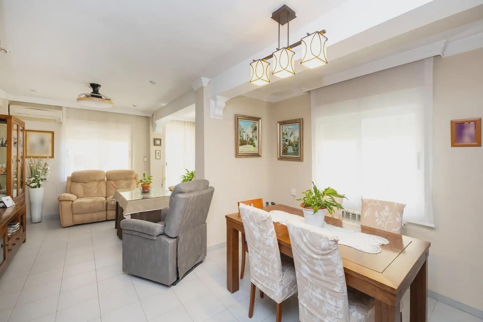 Piso de 4 habitaciones en Granada ciudad en venta - 320.000 € (Ref: 9928537)