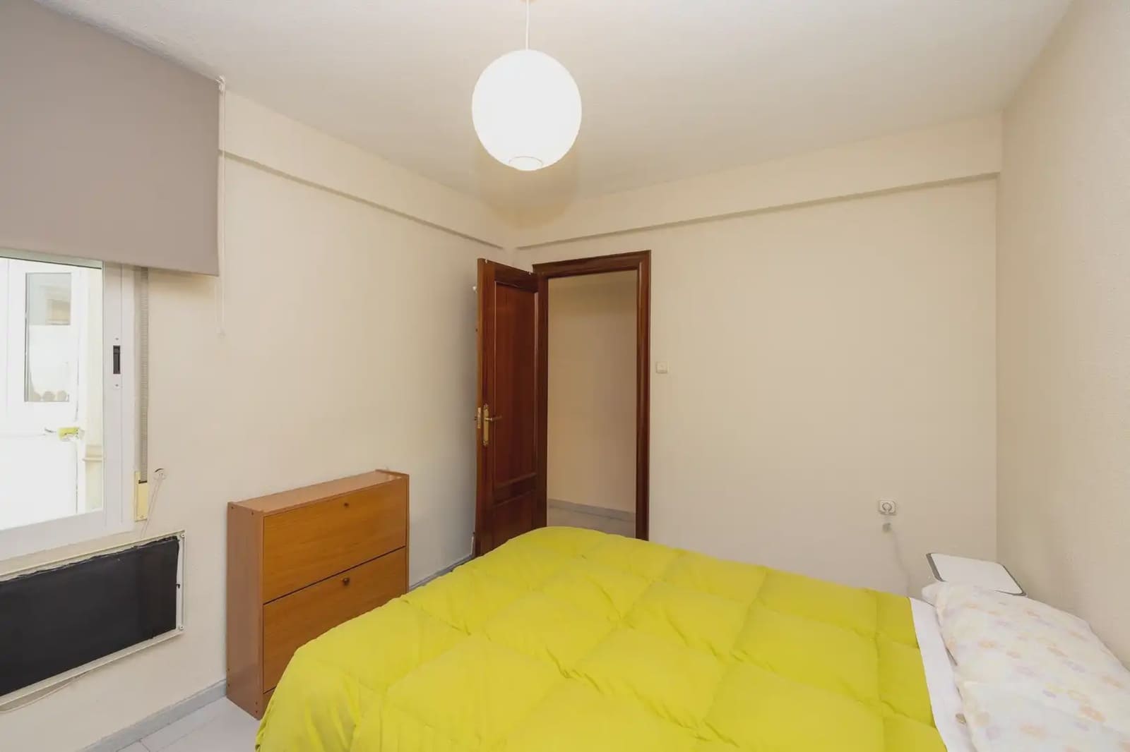 Piso de 4 habitaciones en Granada ciudad en venta - 320.000 € (Ref: 9928537)