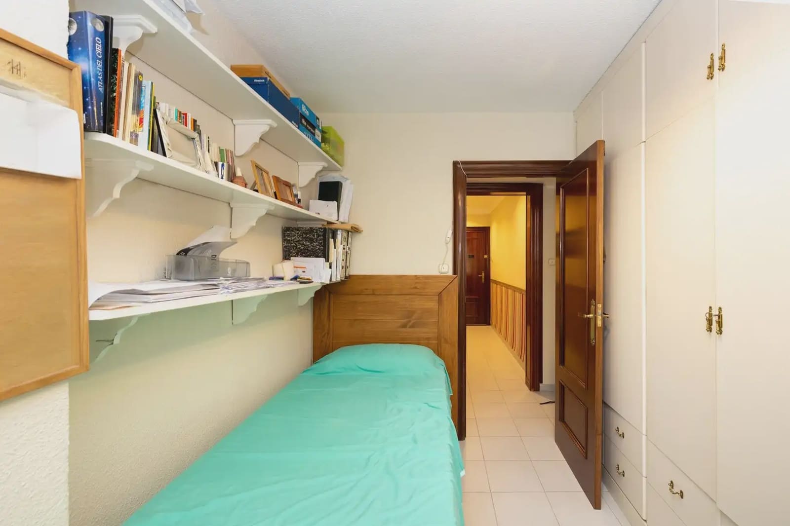 Piso de 4 habitaciones en Granada ciudad en venta - 320.000 € (Ref: 9928537)