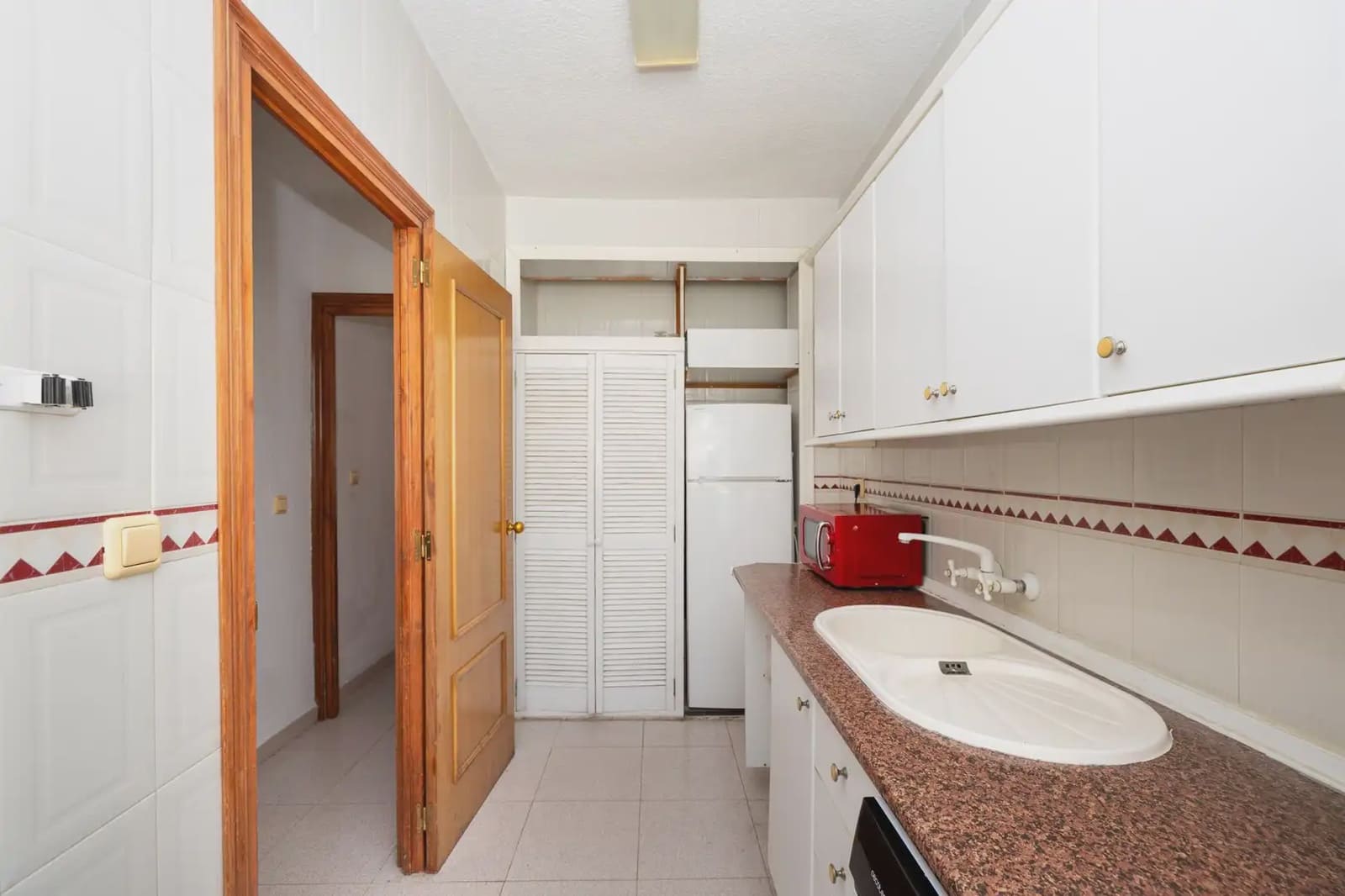 3 soveværelse Lejlighed til salg i Granada by - € 219.000 (Ref: 9930028)