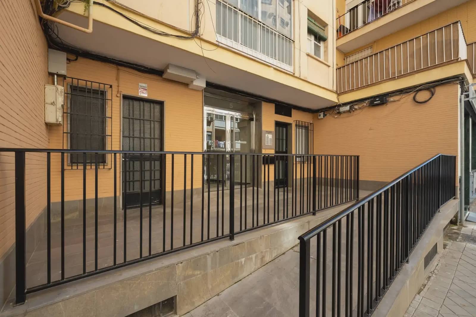 3 soveværelse Lejlighed til salg i Granada by - € 219.000 (Ref: 9930028)