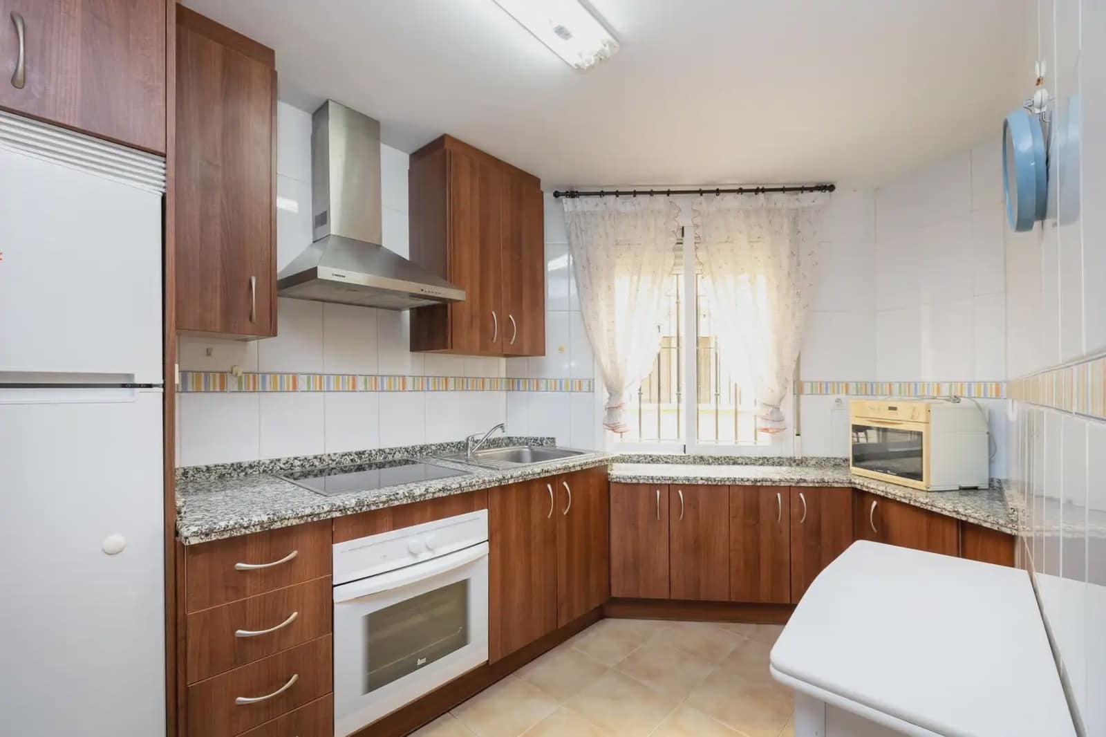 2 bedroom Apartment for sale in Otura with garage - € 148,000 (Ref: 9930030)