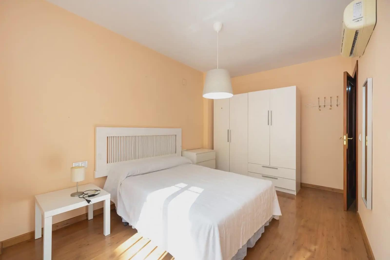 2 bedroom Apartment for sale in Otura with garage - € 148,000 (Ref: 9930030)