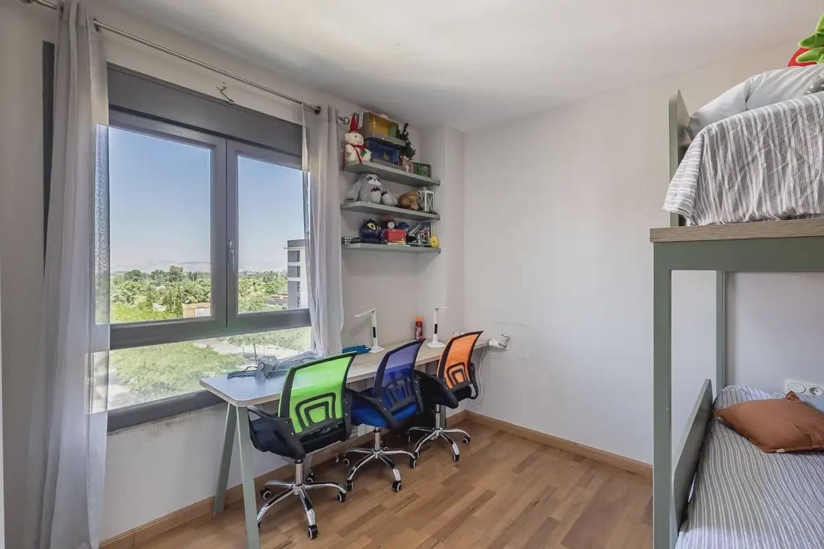 2 soveværelse Lejlighed til salg i Granada by med swimmingpool garage - € 345.000 (Ref: 9932392)