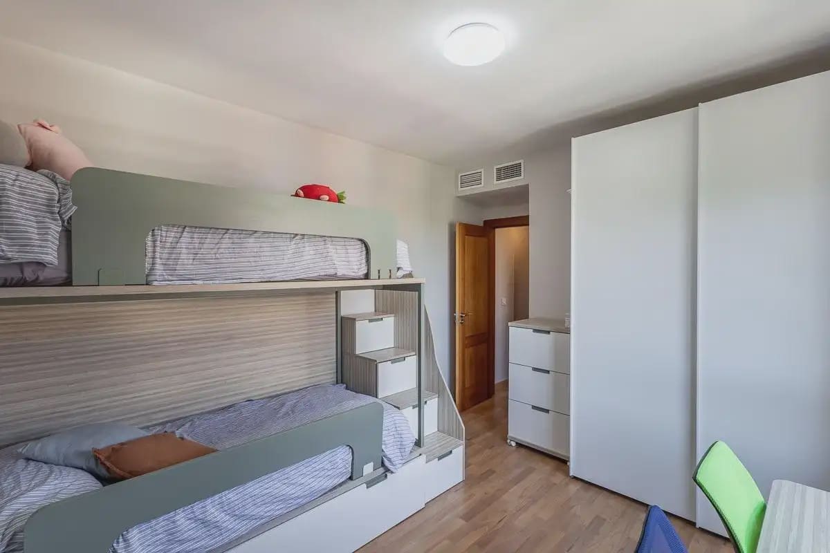 2 soveværelse Lejlighed til salg i Granada by med swimmingpool garage - € 345.000 (Ref: 9932392)