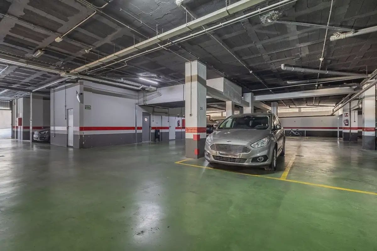 2 soveværelse Lejlighed til salg i Granada by med swimmingpool garage - € 345.000 (Ref: 9932392)